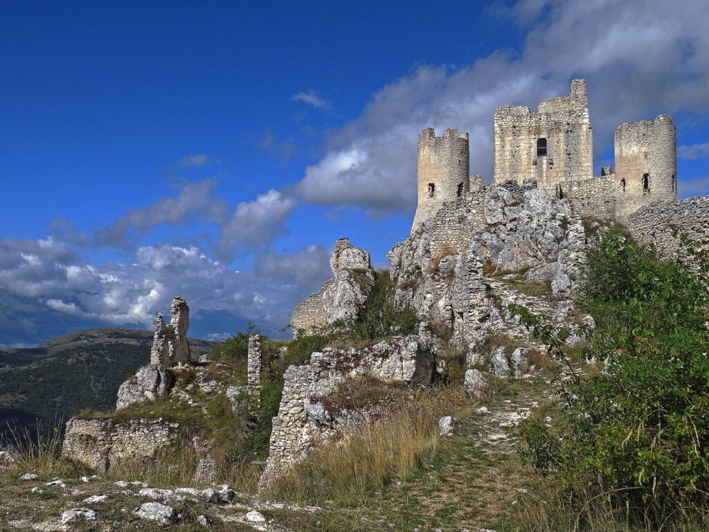 Abruzzo 6003423 1920.jpg